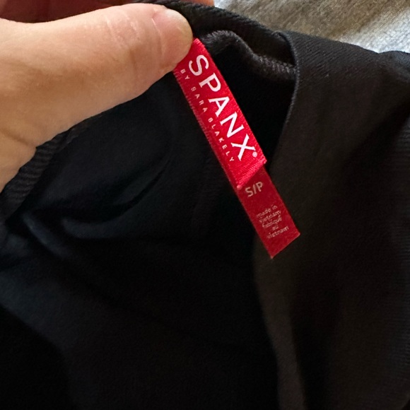 SPANX maternity faux leather leggings - Picture 7 of 7